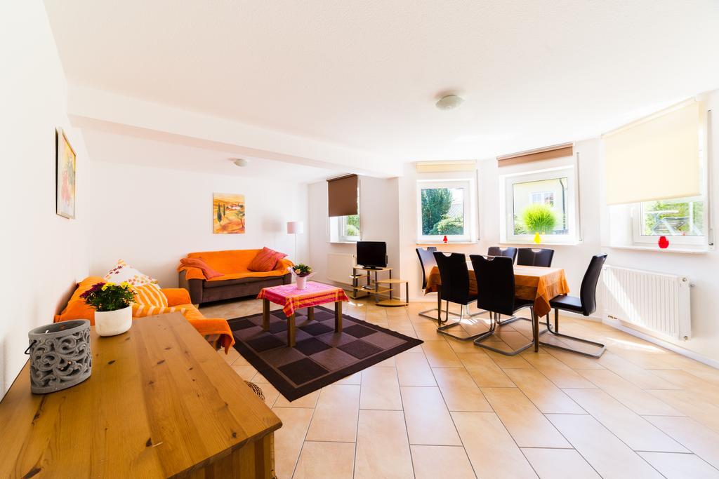 Pension & Appartments Landhaus Bettina フルダ エクステリア 写真